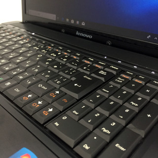 中古☆Lenovo ノートパソコン G560