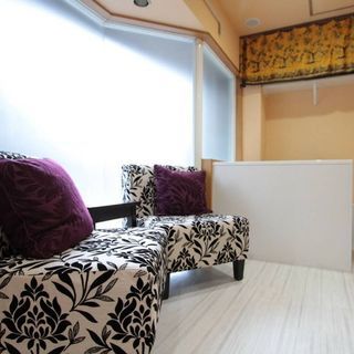 烏丸御池レンタルサロン2時間～年間契約 - レンタルオフィス