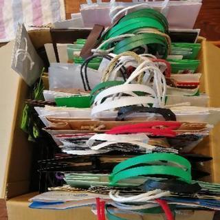 紙袋、袋　大量