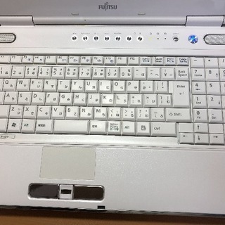 受付けを一時ストップ致します。中古 富士通 FMV-BIBLO NF/G70 Core i5