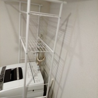 IKEA 洗濯機ラック TORGNY(トールニー) ホワイトの画像