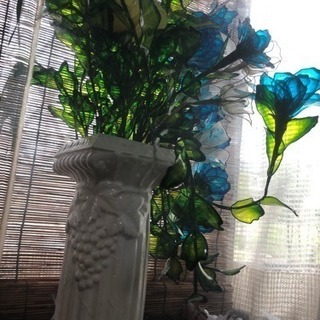 花のオブジェの画像