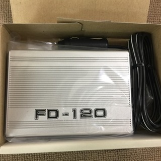 [エイブイ]DC12VをAC100Vに変換する機器の画像