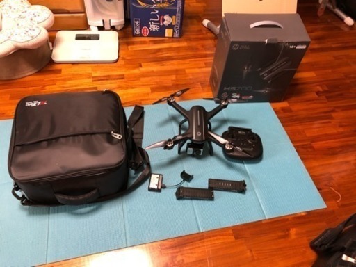 HOLY STONE HS700 ドローン ホーリーストーン 予備バッテリー2個 専用ポータブルバッグ HOLY STONE HS700 ドローン ホーリーストーン 予備バッテリー2個 専用