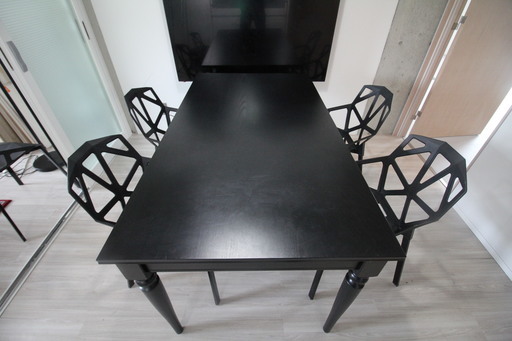 ★伸長式ダイニングテーブル★イケア★ブラック★4人〜6人がけ《IKEA_INGATORP》