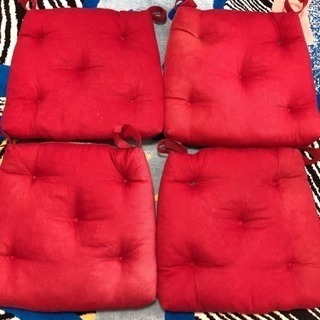 無料4個セット  IKEA チェアクッション MALINDA  イケア  チェアパッド  赤の画像