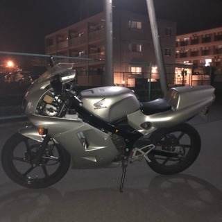ns1 後期フルカウル売ります！125ccと交換でも大丈夫です！の画像
