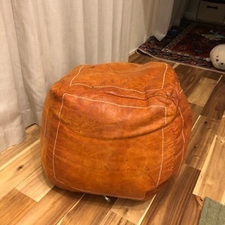 【中古】モロッコクッション プフ  オットマン 本革 山羊革 レザーの画像