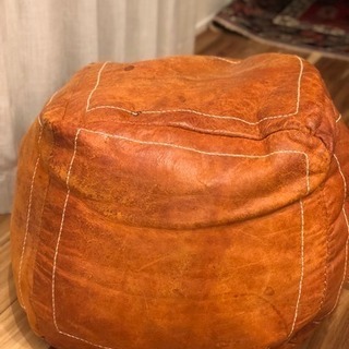【中古】モロッコクッション プフ  オットマン 本革 山羊革 レザーの画像