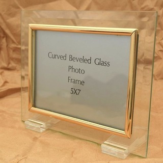 【あげます】クリスタル製のフォトスタンド ＜手渡し希望＞の画像