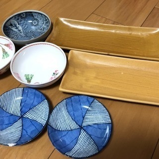 さんま皿二枚と小皿