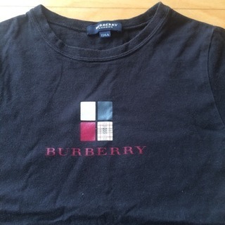 Burberry テイシャツ ハーフパンツ セットの画像
