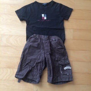 Burberry テイシャツ ハーフパンツ セットの画像