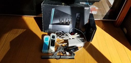 取引中Wii本体（ブラック）、ソフト付き