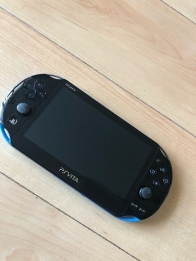 PSvita (PCH-2000)充電器付き