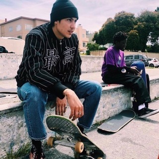supreme LINE 交流メンバー