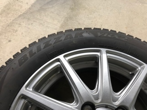 (値下げ)中古スタッドレスタイヤ・ホイール 4本 軽自動車サイズ