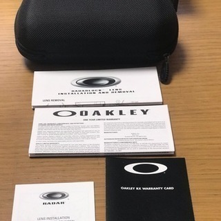 OAKLEY サングラスケースの画像