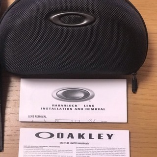 OAKLEY サングラスケースの画像