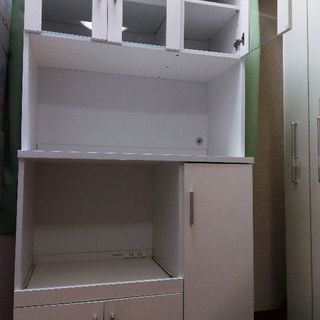 コンパクトなホワイティ家具と＋α
