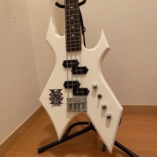 BC rich エレキベースの画像
