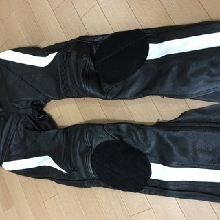 美品【Clooney】クルーニー　P07 本革 レザーパンツ カ...