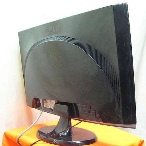 大画面27インチ☆HDMI接続OK♪LG W2753V