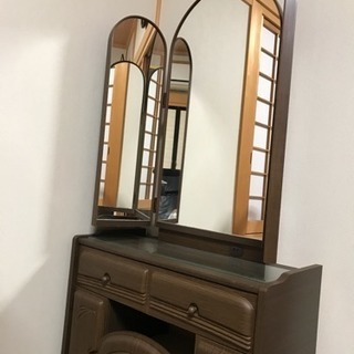 新品 ドレッサーの画像