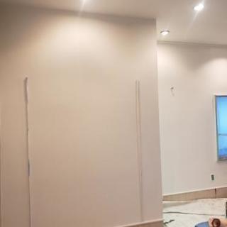 内装屋さん、大工さん、電気屋さんに手伝って欲しいです。