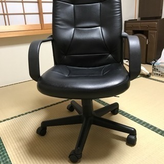 オフィスチェアーの画像