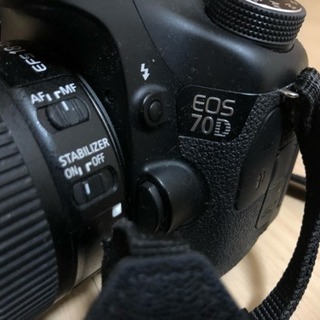 【美品】canon EOS70d 望遠レンズ付きの画像