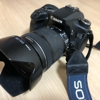 【美品】canon EOS70d 望遠レンズ付きの画像