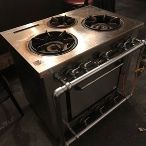 業務用ガスコンロ、レンジ、３口仕様、オーブン付き、プロパンガス