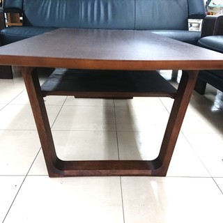 カリモク家具限定ブランドChitanoリビングテーブルの画像