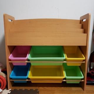 おもちゃ箱　本箱　収納棚