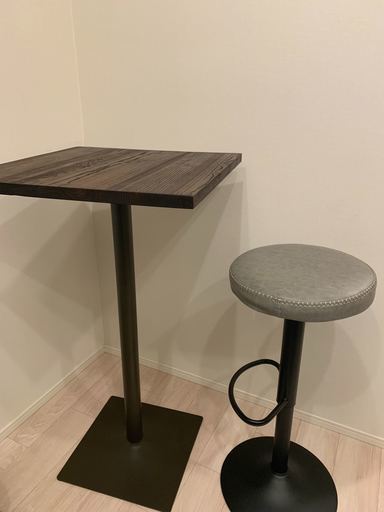 バーテーブル&チェア譲ります