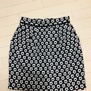 LAISE PASSE レッセパッセ の 素敵なスカート38 な...