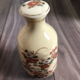 薩摩焼 色絵金彩 梅花文 酒器揃 南国工芸 蓋付徳利 盃 3客 共箱の画像