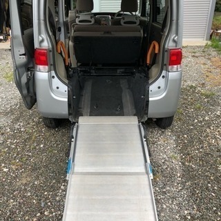 タント 福祉車両の画像