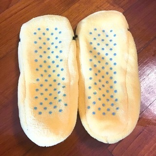 部屋用 もこもこ ミニオンズ スリッパの画像