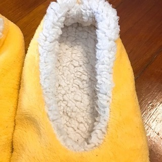 部屋用 もこもこ ミニオンズ スリッパの画像