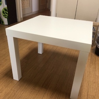 IKEAテーブル