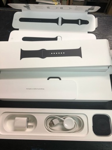 【美品】 アップルウォッチ4 44mm セルラー アルミニウムケース