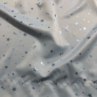 一級遮光カーテン2枚の画像