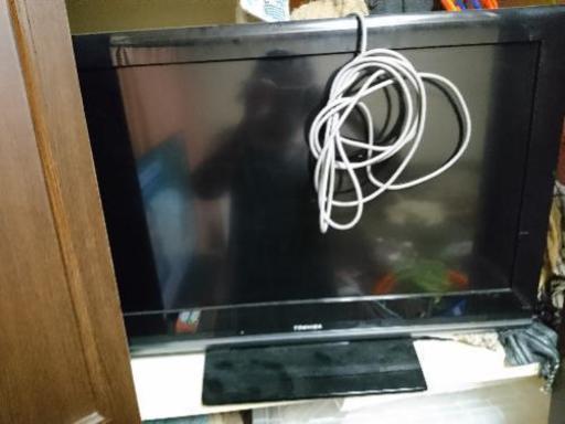 TOSHIBA REGZA 32型テレビ