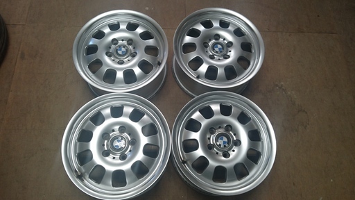 BMW純正アルミホィール４本セット ３シリーズ