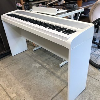 KORG B1 電子ピアノ 2015年製 スタンド付 ホワイトの画像