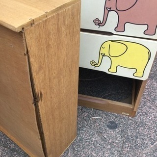 ■無料で差し上げます。配達可■破損有 象さんのかわいいタンス レトロポップ たんす 箪笥の画像