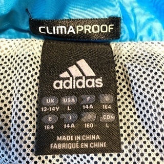 ✅値下げ【中古・美品】アディダス ウインドブレーカー 160 BOYS ネイビー系の画像