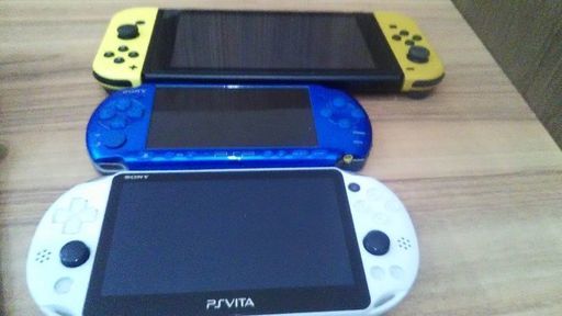 PSP､VITA､スイッチ三点セット